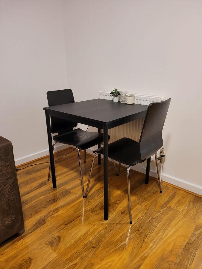 Stunning 1 Bedroom Apartment In Londyn Zewnętrze zdjęcie